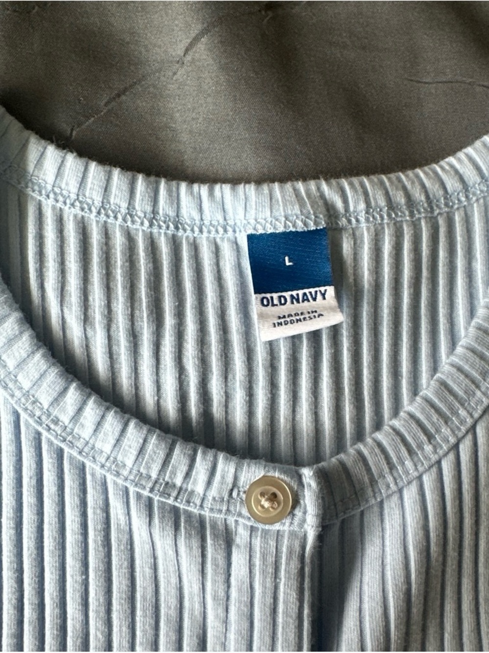 Old Navy Light Blue Ribbed Button-Front Tank - Picture 2 of 2
